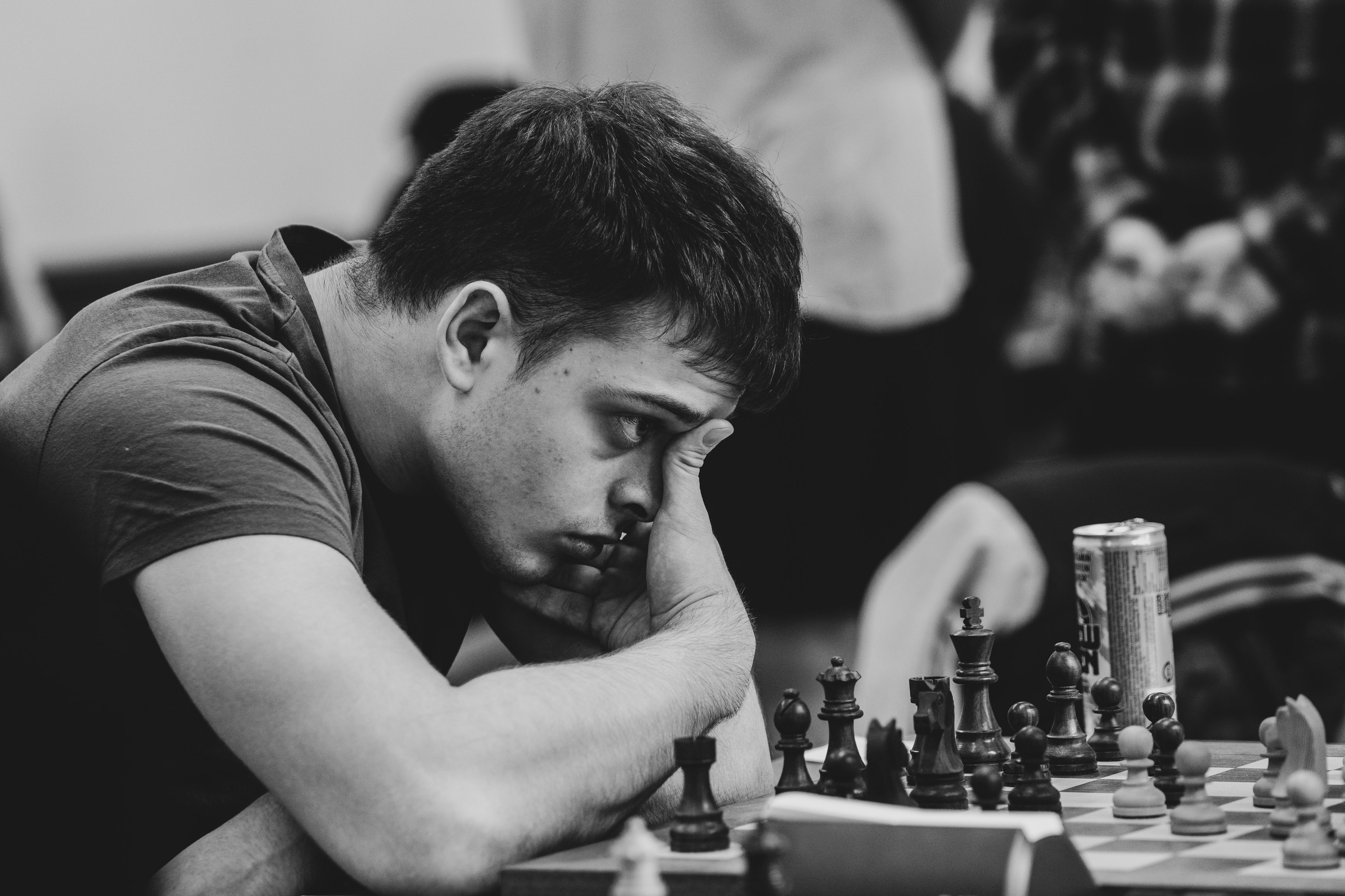 Sala torneo — tavoli in silenzio